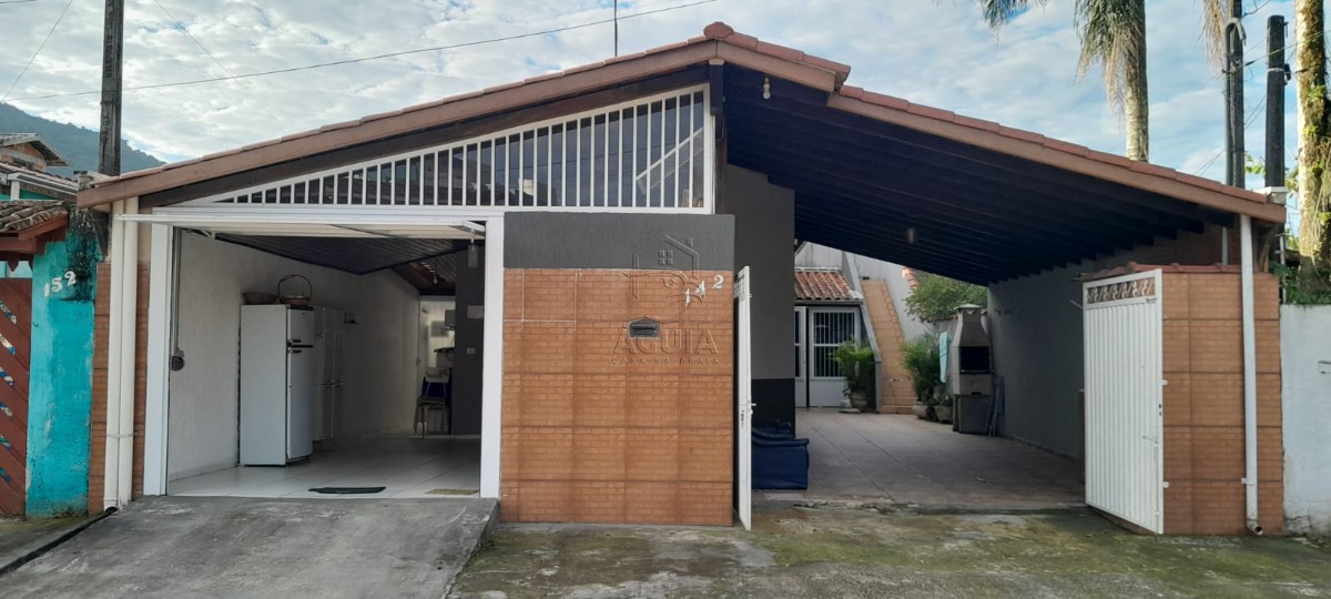 Excelente Casa No Perequê-açu 350 M da Praia!