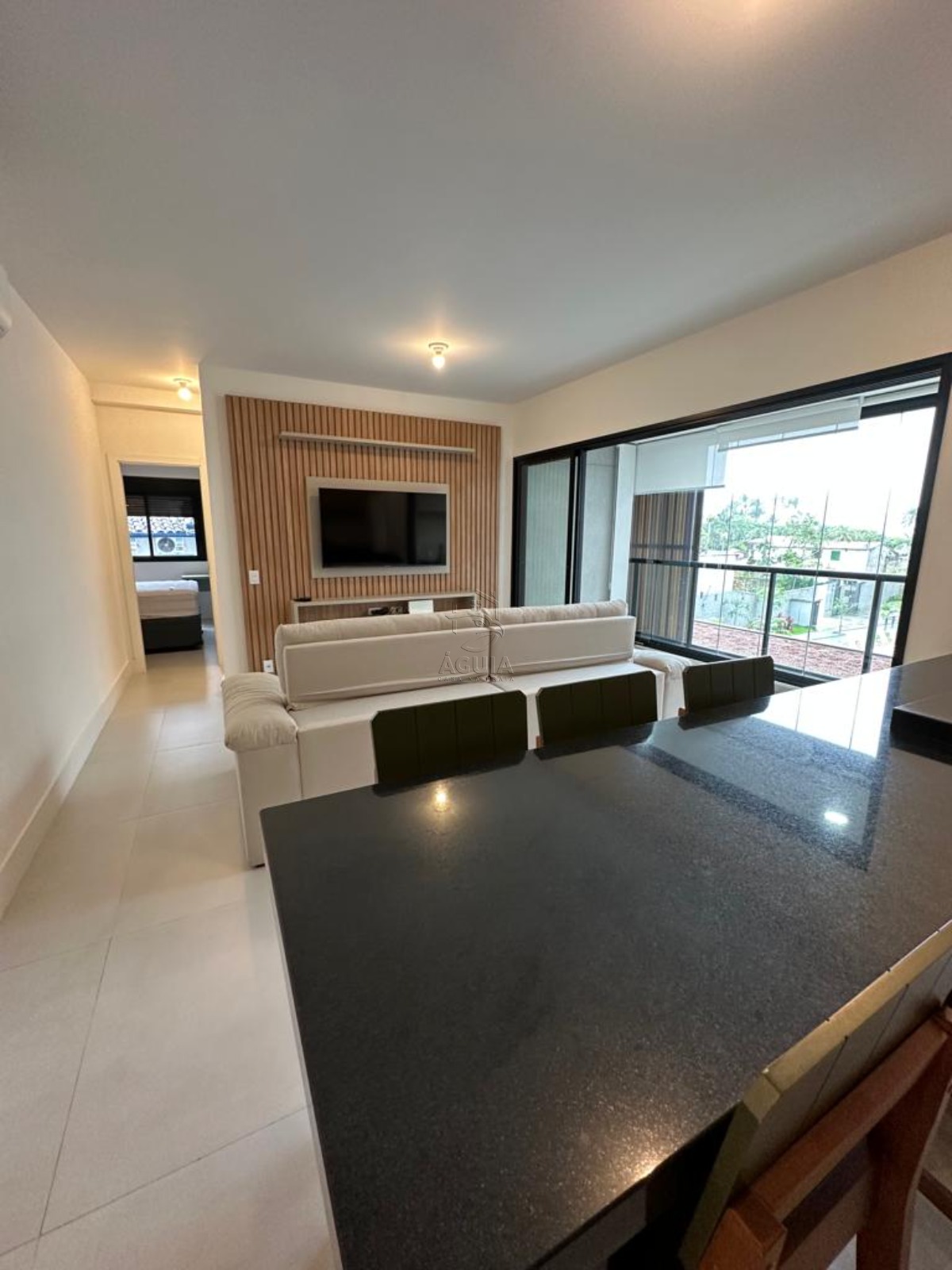 Apartamento Novo Todo Mobiliado a 70 Metros da Praia da Enseada em Ubatuba!