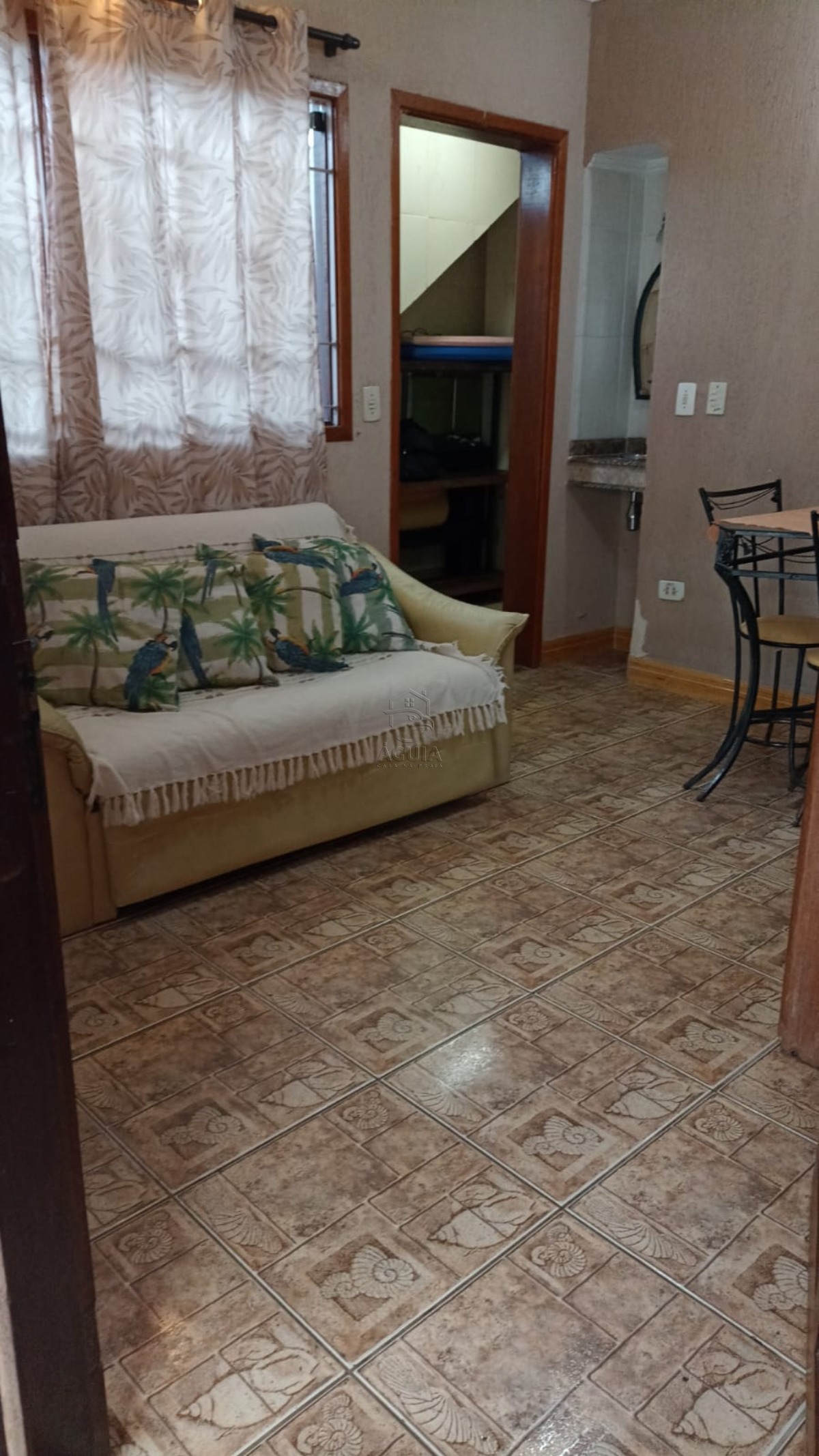 Casa Mobiliada à Venda No Bairro Silop em Ubatuba!