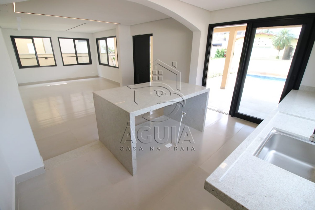 Oportunidade !! Belíssima Casa Alto Padrão Na Praia da Lagoinha !!!!!!!