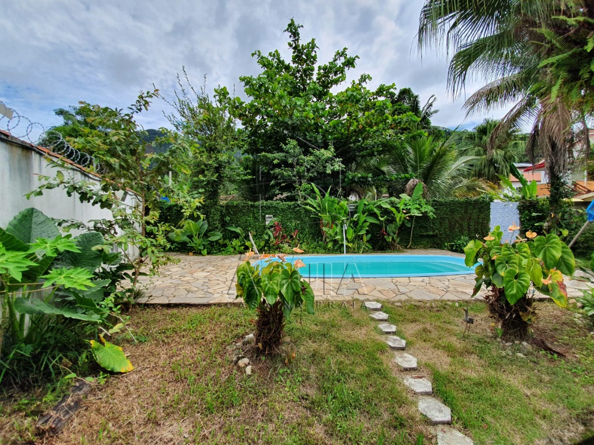 Casa para Venda Na Praia do Lazaro em Ubatuba!