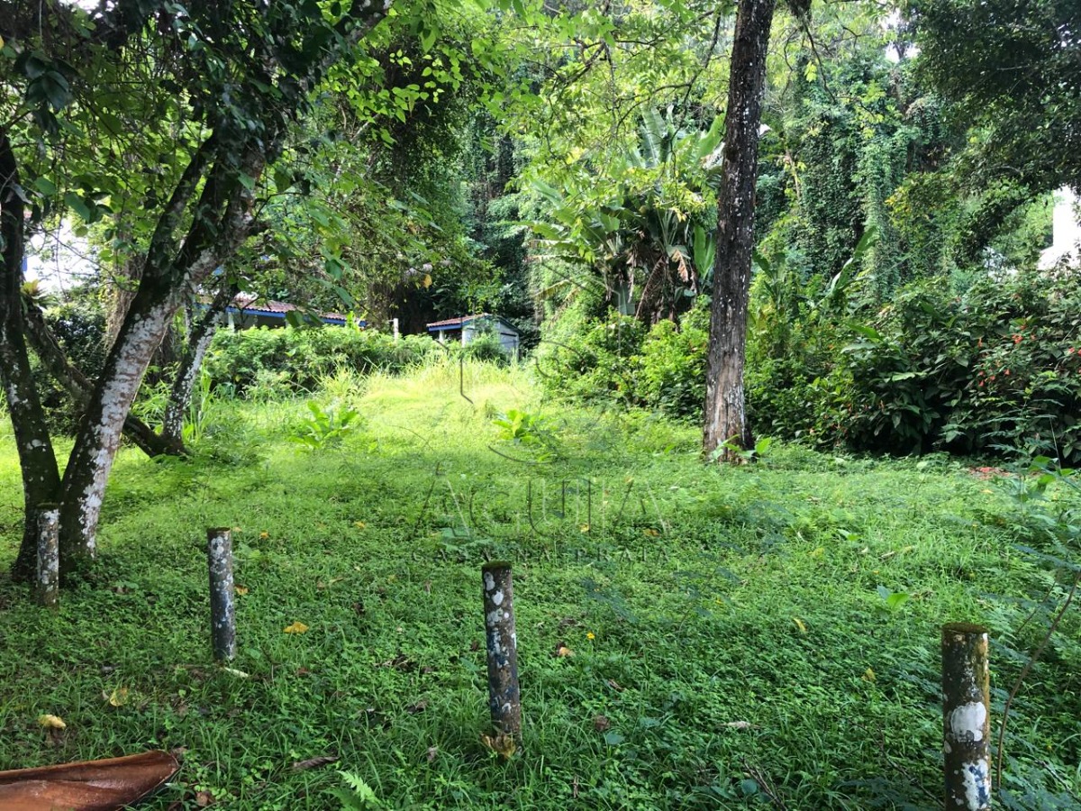 Terreno a Venda Na Praia da Santa Rita em Ubatuba !!